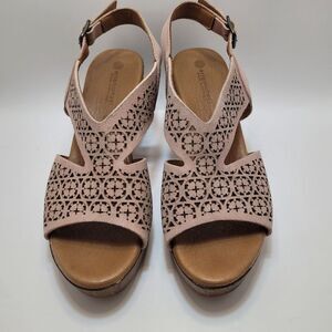 Eric Michael's Laser Cut Leather Upper Pink Heels. size 9.5